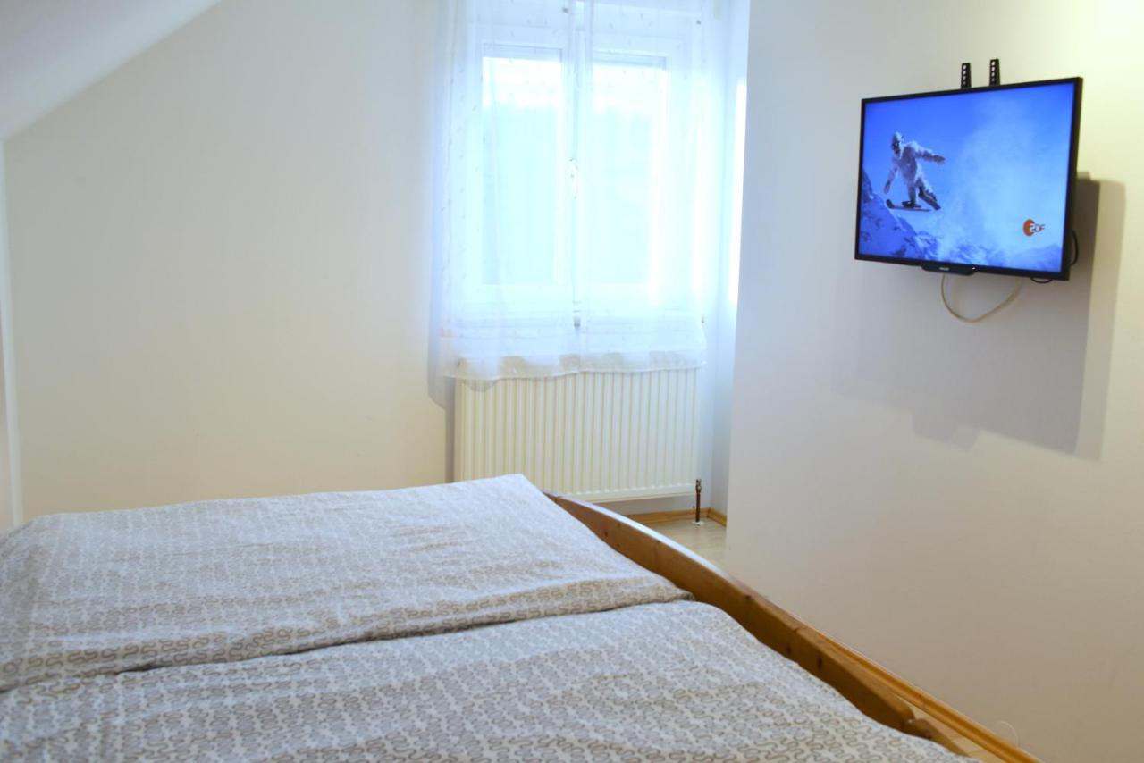 Ferienwohnungen Kres Gamlitz Buitenkant foto